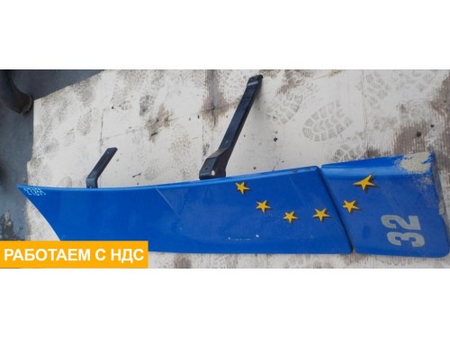Спойлер кабины правый