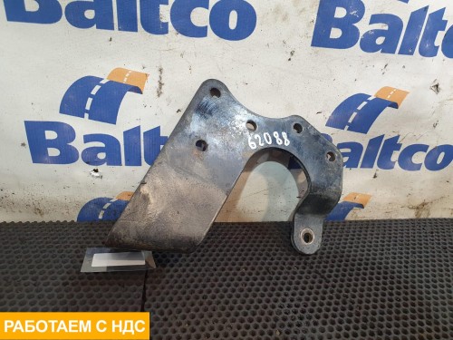 Кронштейн антигравийной защиты радиатора левый