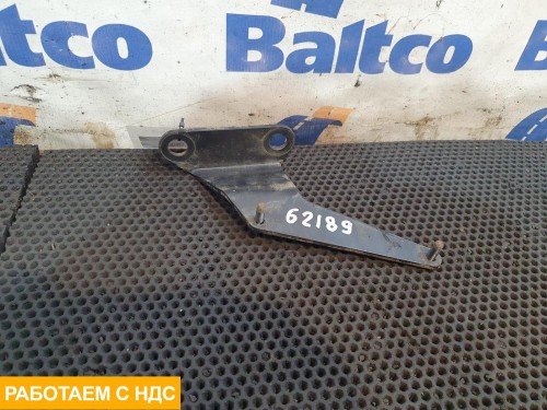 Кронштейн шумоизоляции двигателя правый