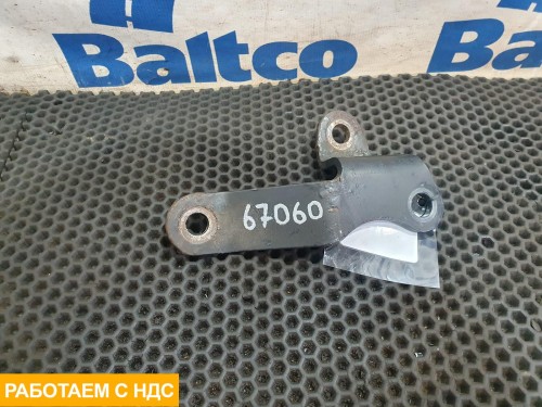 Кронштейн крепления переднего стабилизатора левый