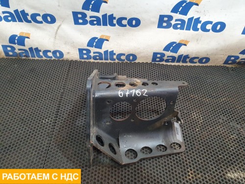 Кронштейн угла бампера правый