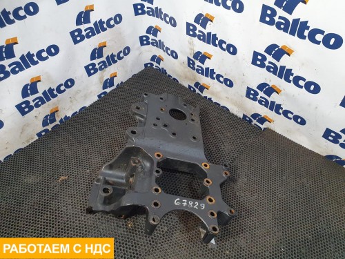 Кронштейн крепления передней рессоры левый