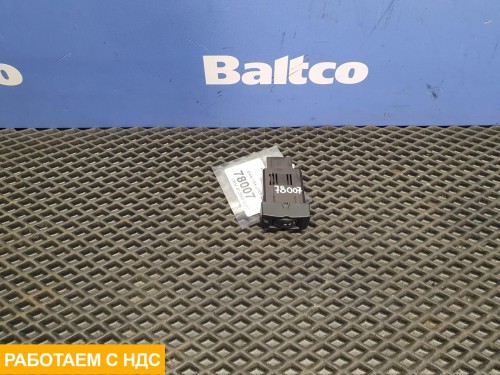 Кнопка обогрева сидений